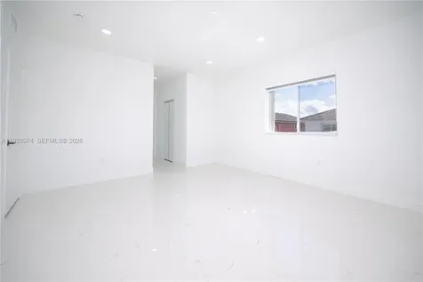 15064 SW 30th Terrace Miami FL 33185