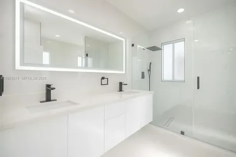 15064 SW 30th Terrace Miami FL 33185