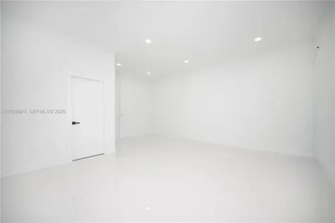 15064 SW 30th Terrace Miami FL 33185
