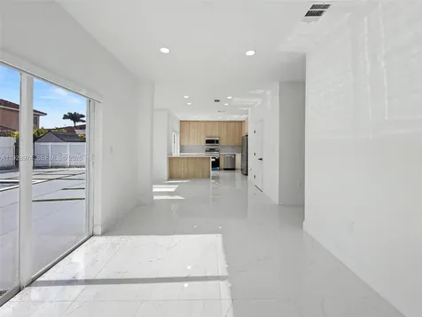 15064 SW 30th Terrace Miami FL 33185