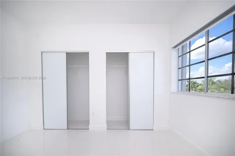 15064 SW 30th Terrace Miami FL 33185