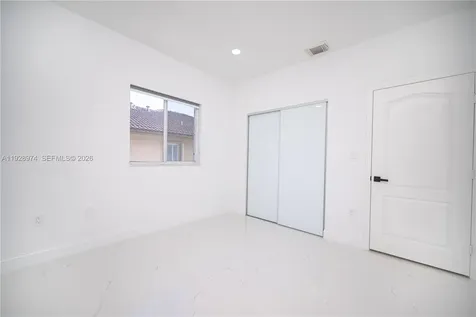 15064 SW 30th Terrace Miami FL 33185