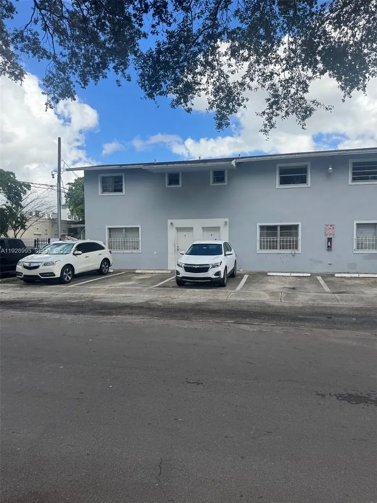 3821 SW 13th Court Fort Lauderdale FL 33312