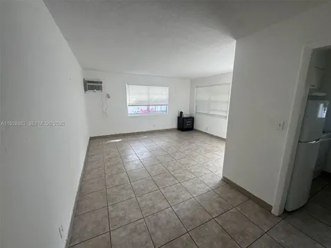 923 SE 2nd Avenue Hallandale Beach FL 33009