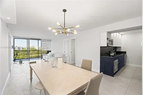 20301 W Country Club Drive Aventura FL 33180