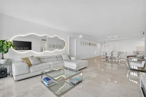 9250 W Bay Harbor Drive Bay Harbor Islands FL 33154