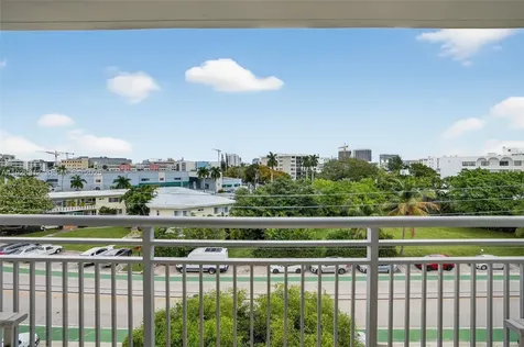9250 W Bay Harbor Drive Bay Harbor Islands FL 33154