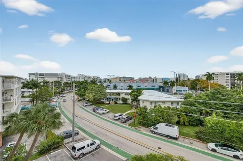 9250 W Bay Harbor Drive Bay Harbor Islands FL 33154