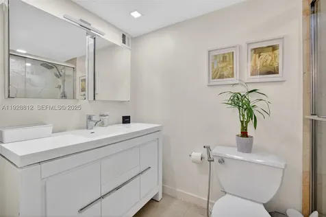 9250 W Bay Harbor Drive Bay Harbor Islands FL 33154
