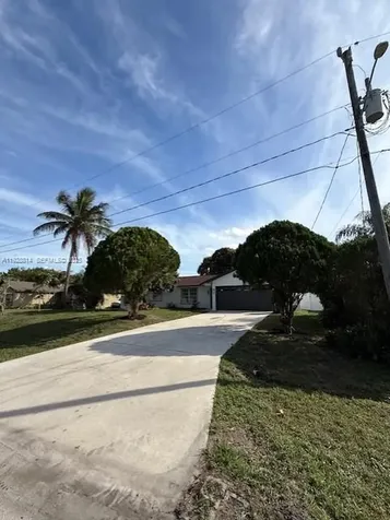 938 SW Durham Terrace Port St. Lucie FL 34953