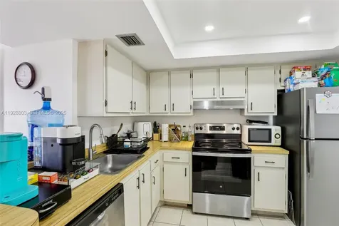 5570 NW 44th Street Lauderhill FL 33319