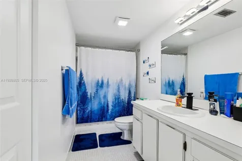 5570 NW 44th Street Lauderhill FL 33319
