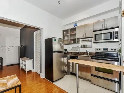 1000 Meridian Avenue Miami Beach FL 33139
