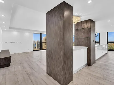 19667 Turnberry Way Aventura FL 33180