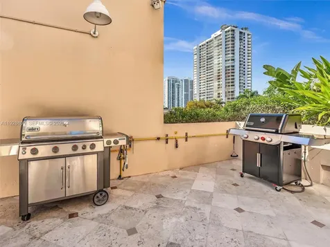 19667 Turnberry Way Aventura FL 33180
