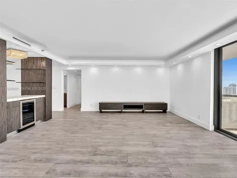 19667 Turnberry Way Aventura FL 33180