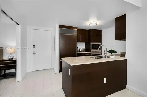 485 Brickell Avenue Miami FL 33131
