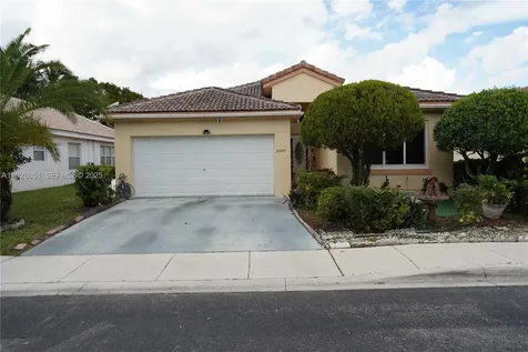 10245 SW 16th Court Pembroke Pines FL 33025
