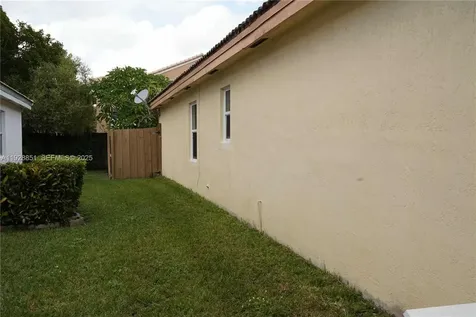 10245 SW 16th Court Pembroke Pines FL 33025