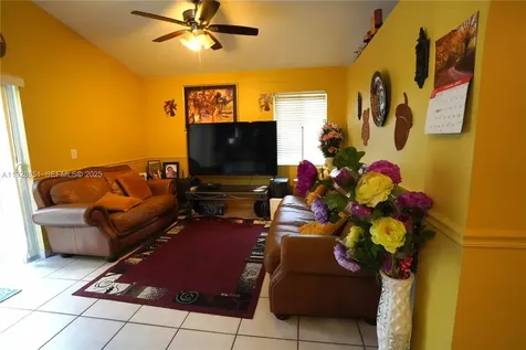 10245 SW 16th Court Pembroke Pines FL 33025