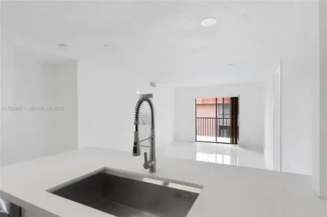 6580 W 27th Court Hialeah FL 33016