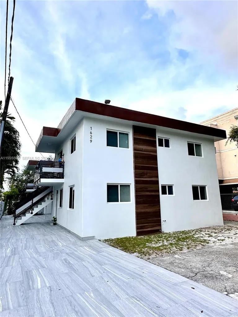 1629 SW 3rd Street Miami FL 33135