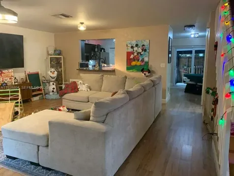 15228 SW 111th Street Miami FL 33196