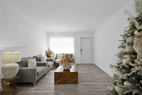 3711 SW 27th Terrace Miami FL 33134