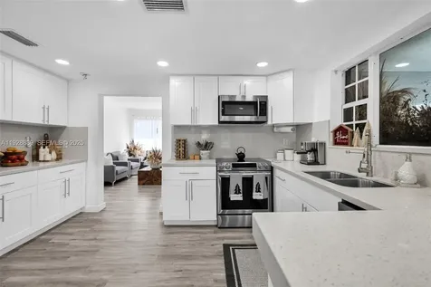 3711 SW 27th Terrace Miami FL 33134