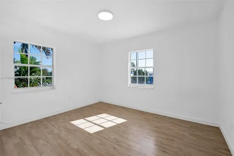 3711 SW 27th Terrace Miami FL 33134