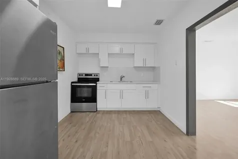 3711 SW 27th Terrace Miami FL 33134