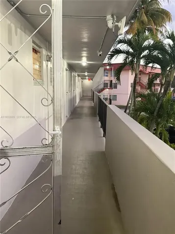 1400 NE 191st Street Miami FL 33179