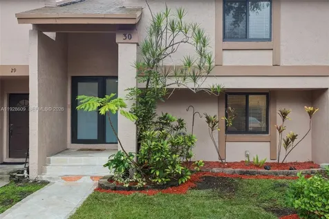 30 Chestnut Circle Cooper City FL 33026