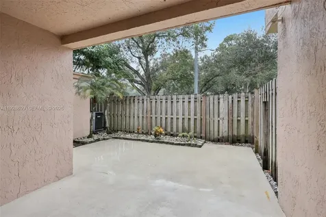 30 Chestnut Circle Cooper City FL 33026