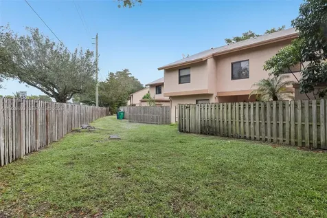 30 Chestnut Circle Cooper City FL 33026