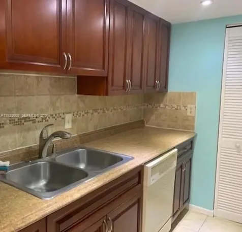 500 NE 2nd Street Dania Beach FL 33004
