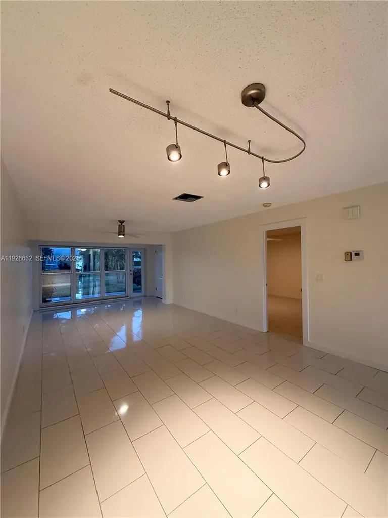 13741 Flora Place Delray Beach FL 33484