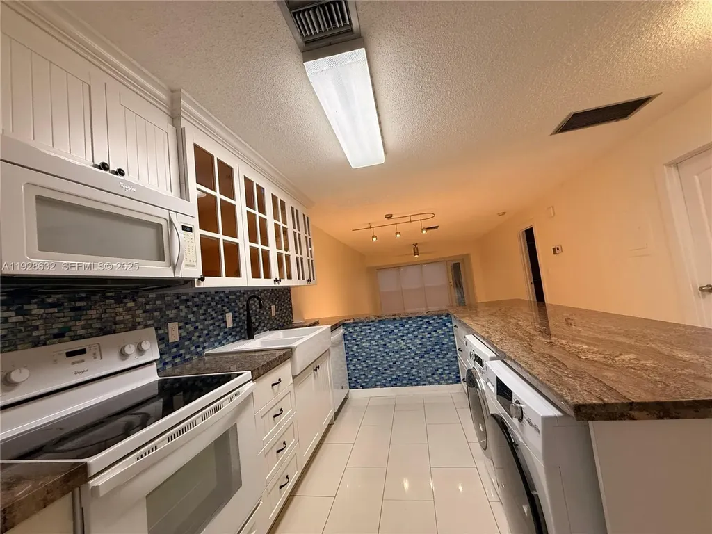13741 Flora Place Delray Beach FL 33484