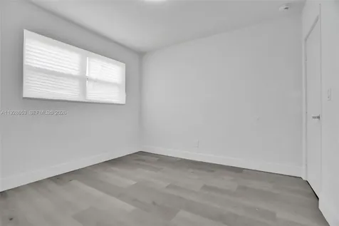 1041 NE 169th Street Miami FL 33162
