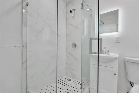 1041 NE 169th Street Miami FL 33162