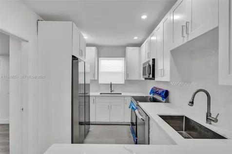1041 NE 169th Street Miami FL 33162