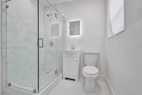 1041 NE 169th Street Miami FL 33162
