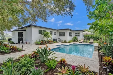 1041 NE 169th Street Miami FL 33162