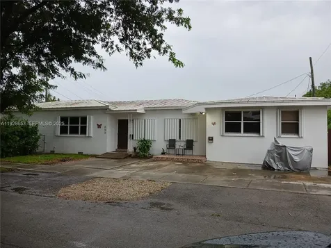 650 SW 44th Court Miami FL 33134