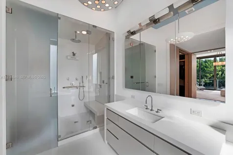 111 Reef Lane Key Biscayne FL 33149
