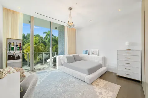 111 Reef Lane Key Biscayne FL 33149