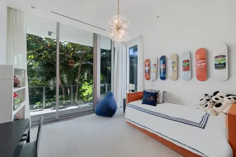 111 Reef Lane Key Biscayne FL 33149