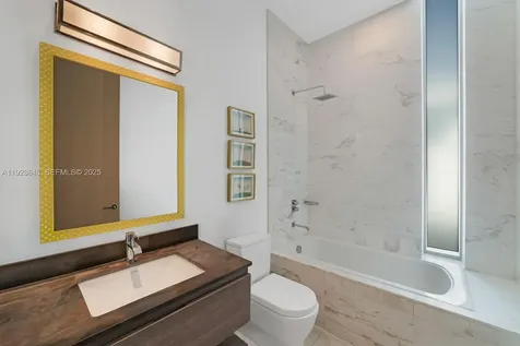 111 Reef Lane Key Biscayne FL 33149