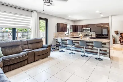 724 SE 37th Avenue Homestead FL 33033