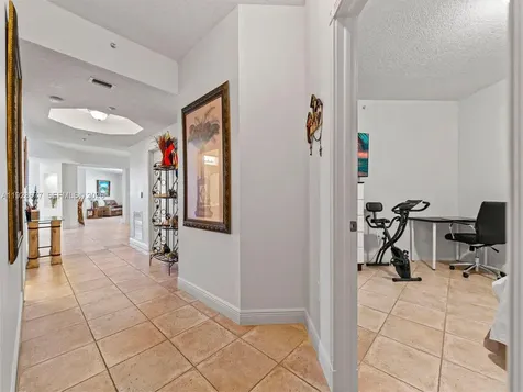10750 NW 66th Street Doral FL 33178